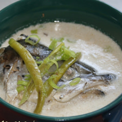 Fish Head Soup with Chilis