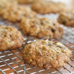 Banana-Oatmeal Chocolate Chip Cookies