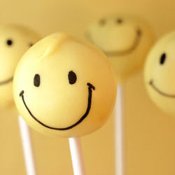 Smiley Face Cake Pops