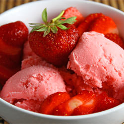 Strawberry Frozen Yogurt