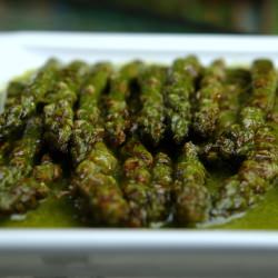 Grilled Asparagus with Parsley Sauce