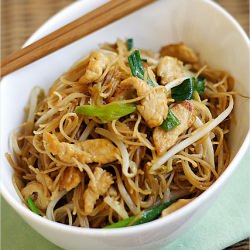 Rice Noodles with Chicken