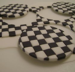 Checkered Flag Pattern Cupcakes - Foodgawker - Feed Your Eyes