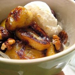 Chocolate Pecan Sundaes