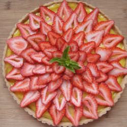 Lemon Curd and Strawberry Tart