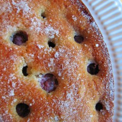 Cake with Grapes