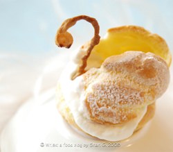 Pâte à Choux Swans