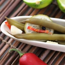 Chili-Lime Pickled Green Beans