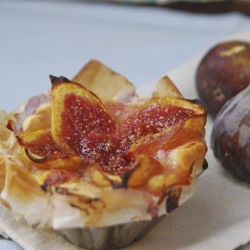 Delicious Figs and Cream Pie