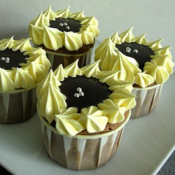 Cupcakes with Flower Design