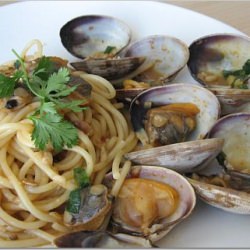 Clam Spaghetti in Asian-Style Sauce