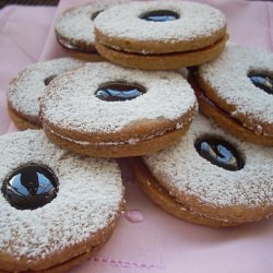 Almond and Gelly Cookies