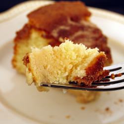 Cinnamon-Apple Cake
