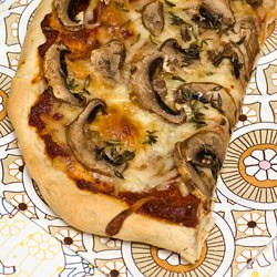 Thyme Pizza with Grilled Mushrooms