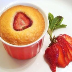 Low-Fat Strawberry Vanilla Cake