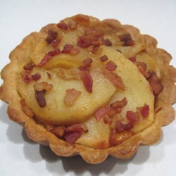 Cheddar, Apple & Bacon Tart