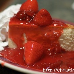 Lindy’s World Famous Cheesecake