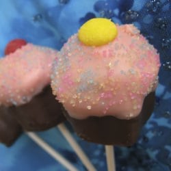 Cupcake Pops