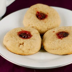 Strawberry Cream Cookies