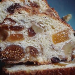 Bread with Dried Fruits