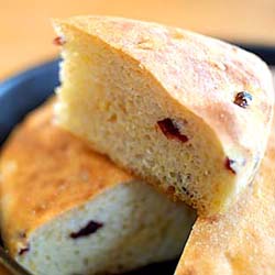 Thanksgiving Cranberry Cornbread