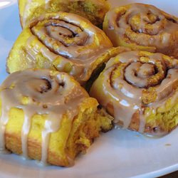 Amish Pumpkin Cinnamon Rolls