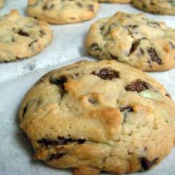Mint Chocolate Chip Cookies