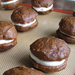 Pumpkin-Banana Mini Whoopie Pies