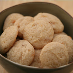 Buttery Mango Jam Cookies