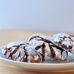 Chocolate Crinkles Cookies