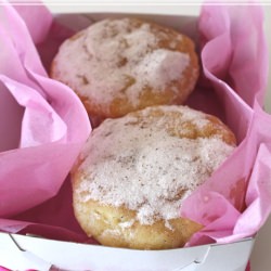 Strawberry Jam Donut Cupcakes