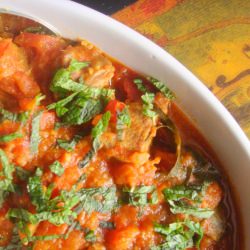 Goat Curry With Tomatoes