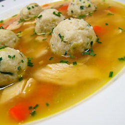 Chicken Soup & Mini Matzo balls