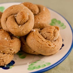 Cracked Wheat Knot Rolls