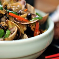 Spicy Black Bean Clams