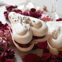 Meringues with Ice Cream