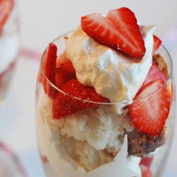 Strawberry Shortcake Trifle