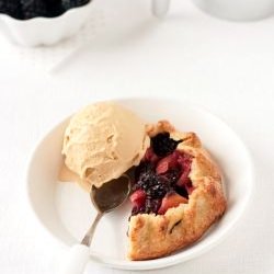 Berry Galettes – Caramel Ice Cream