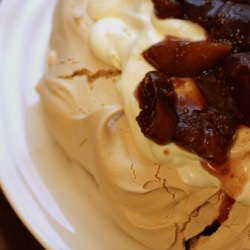 Spiced Winter Pavlova