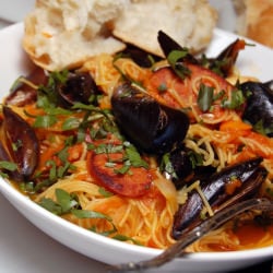 Fideos Mussels Linguica