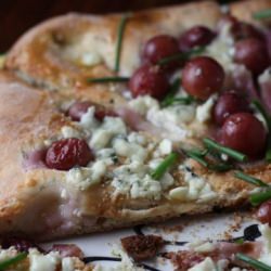 Rosemary Flatbread with Blue Cheese