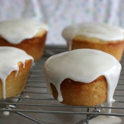 Glazed Lemon Cakes