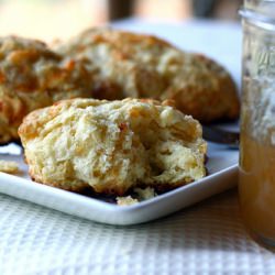 Apple Cheddar Scones