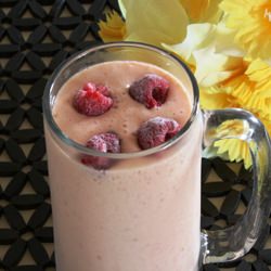 Raspberry Mango Smoothie