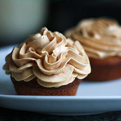 Salted Caramel Buttercream Cupcakes