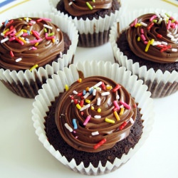 Mocha Cupcakes with Swiss Meringue