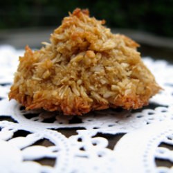 Coconut Maple Macaroons