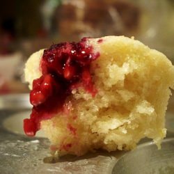 Lime Tea Cakes w/ Raspberries