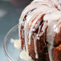 Cinnamon Roll Cake