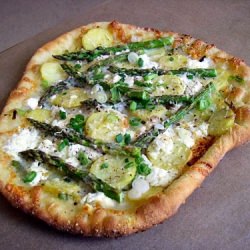 Asparagus and Goat Cheese Pizza